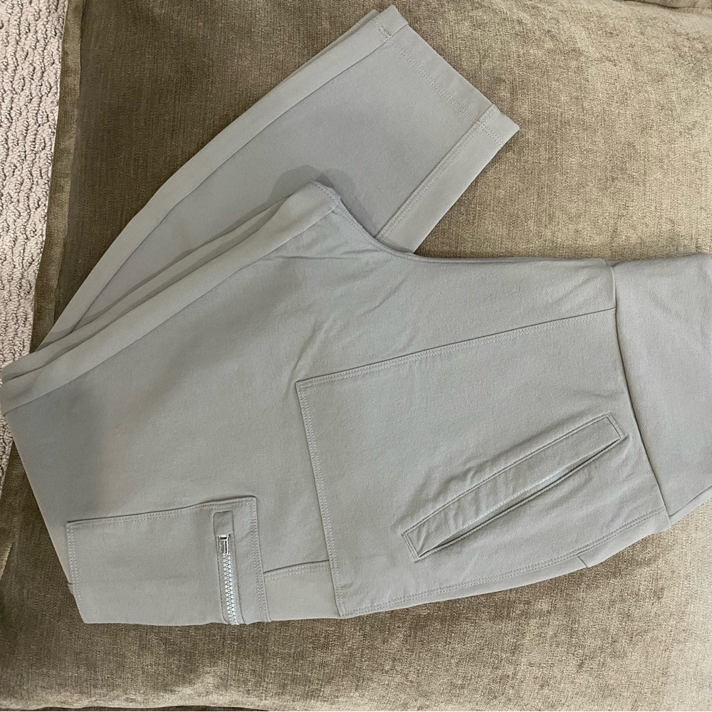 Athleta Headlands Hybrid Cargo Tight